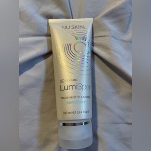 NuSkin LumiSpa sensitive skin treatment cleanser